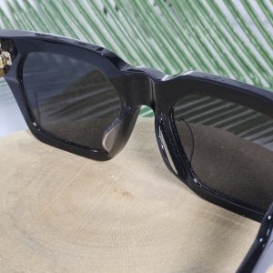عینک آفتابی کروم هارتز CH8217_black_black